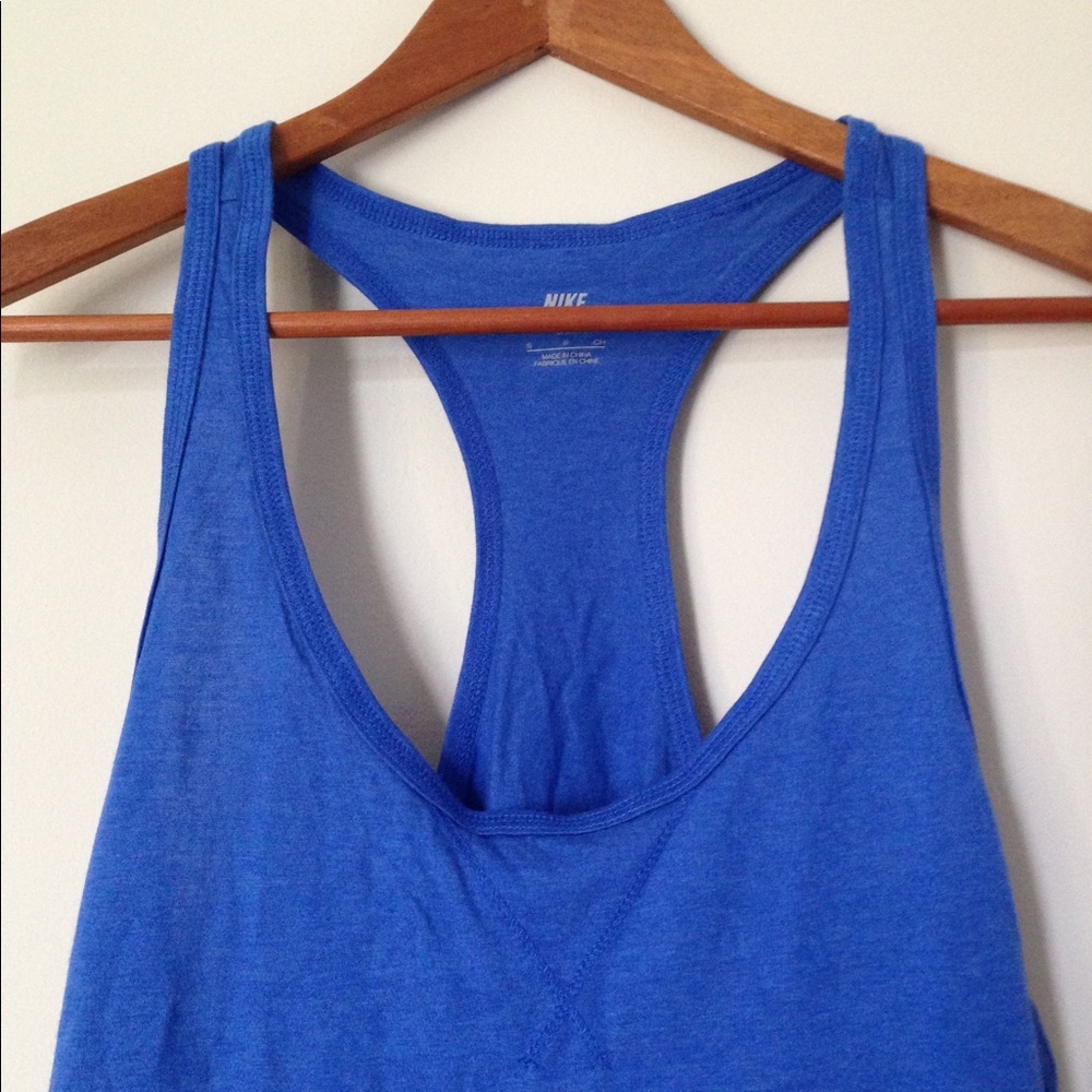🆕 Nike Racerback Tank - Picture 3 of 4